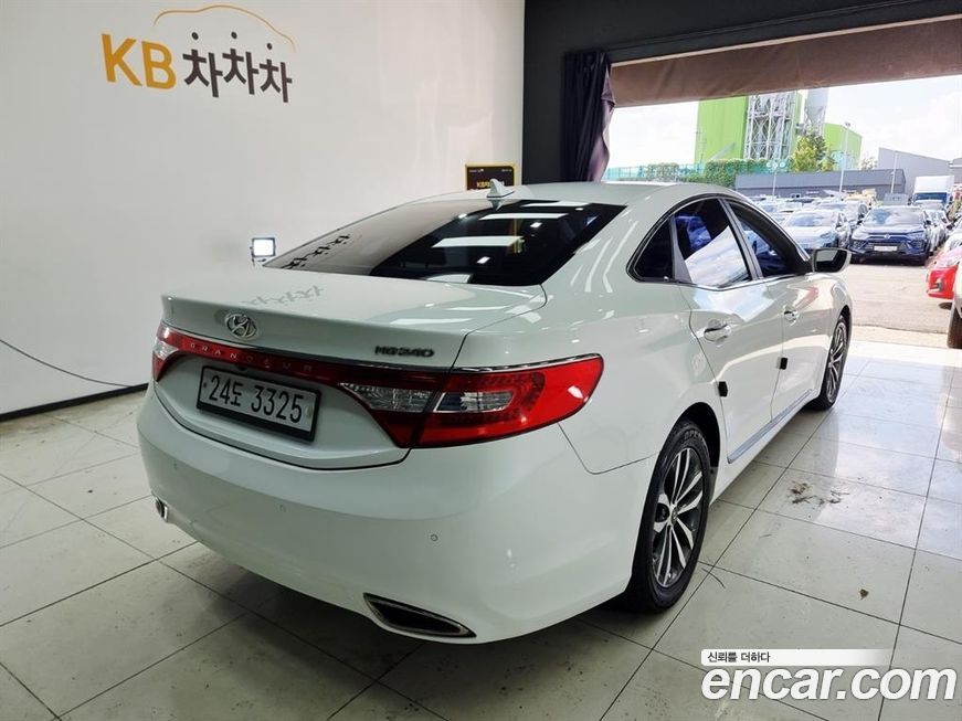 Hyundai Grandeur 2011