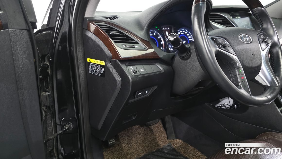 Hyundai Grandeur 2015