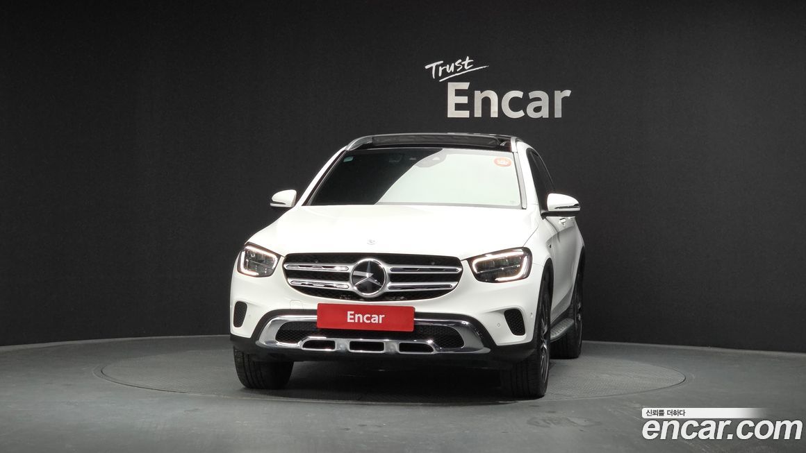 Mercedes-Benz GLC-Class 2021