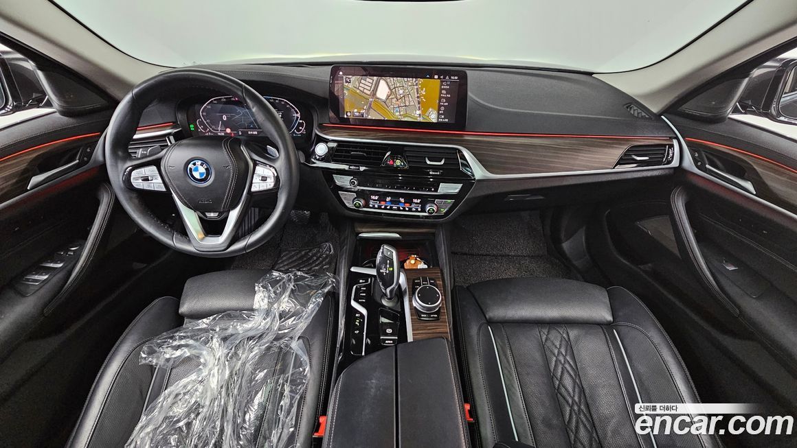 BMW 5-Series 2022