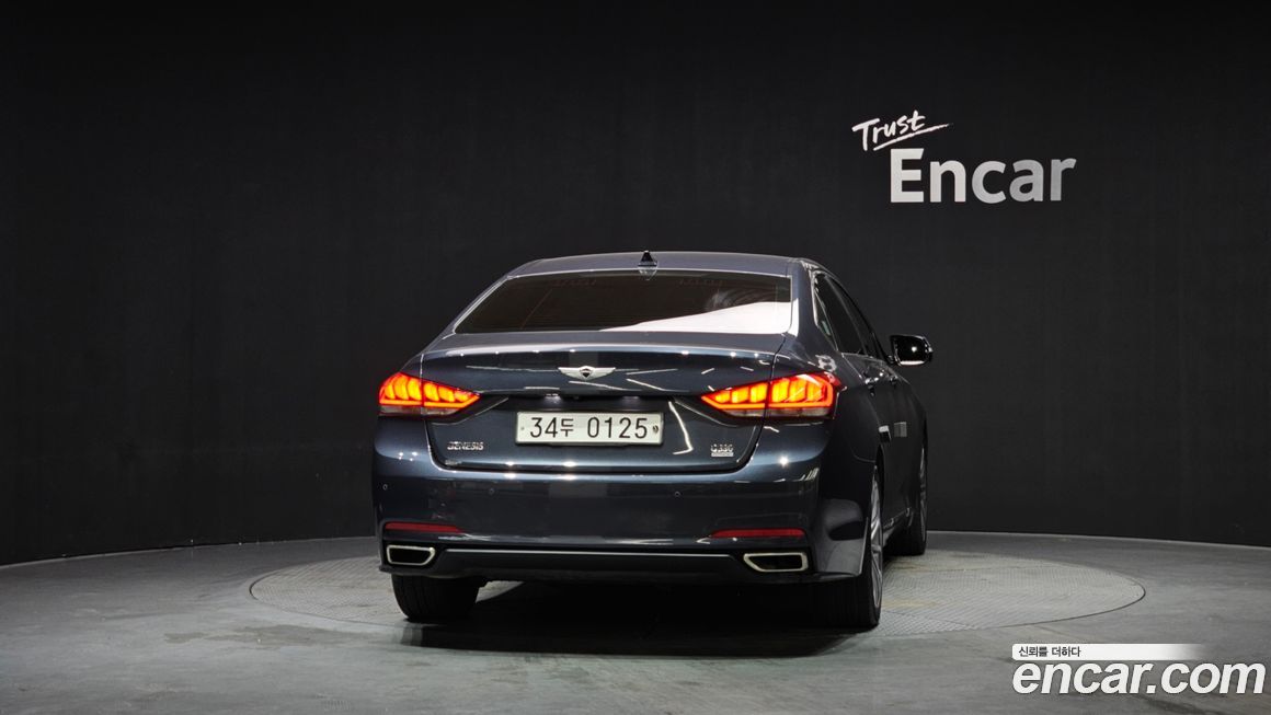 Hyundai Genesis 2016