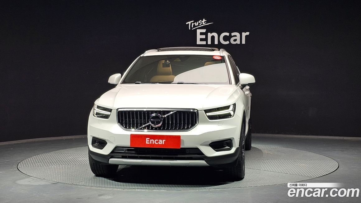 Volvo XC40 2021