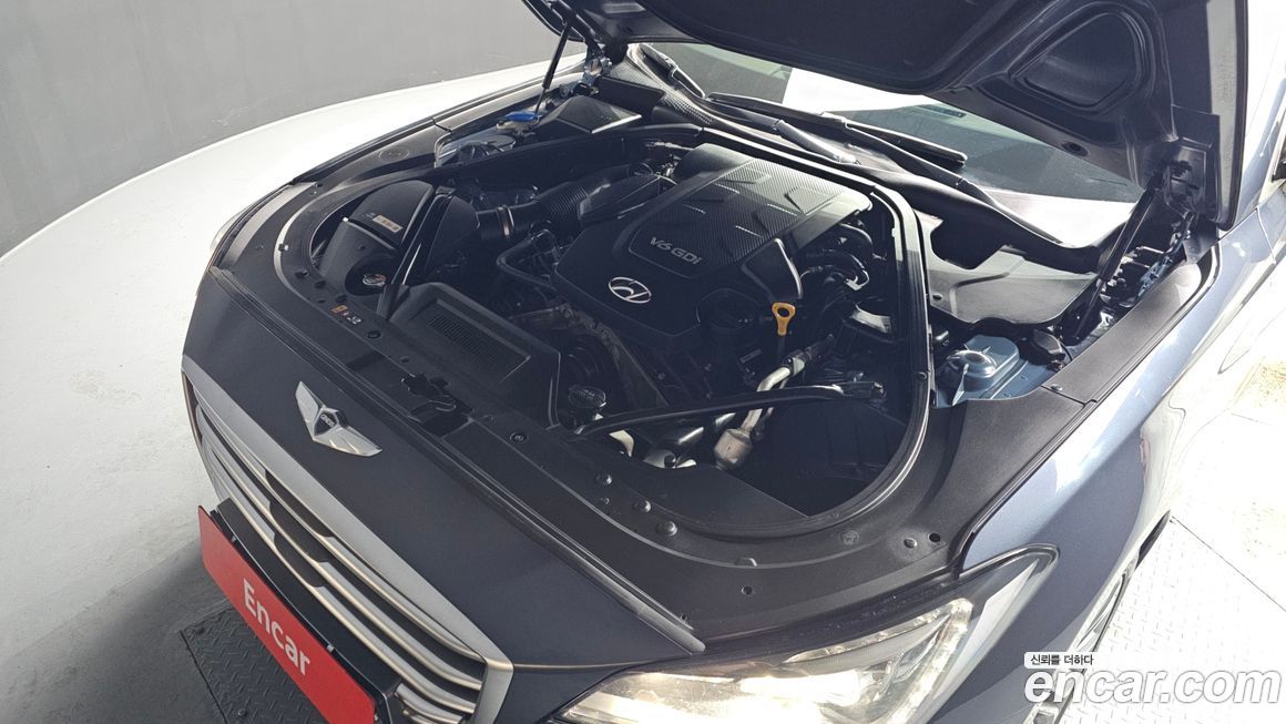 Hyundai Genesis 2016