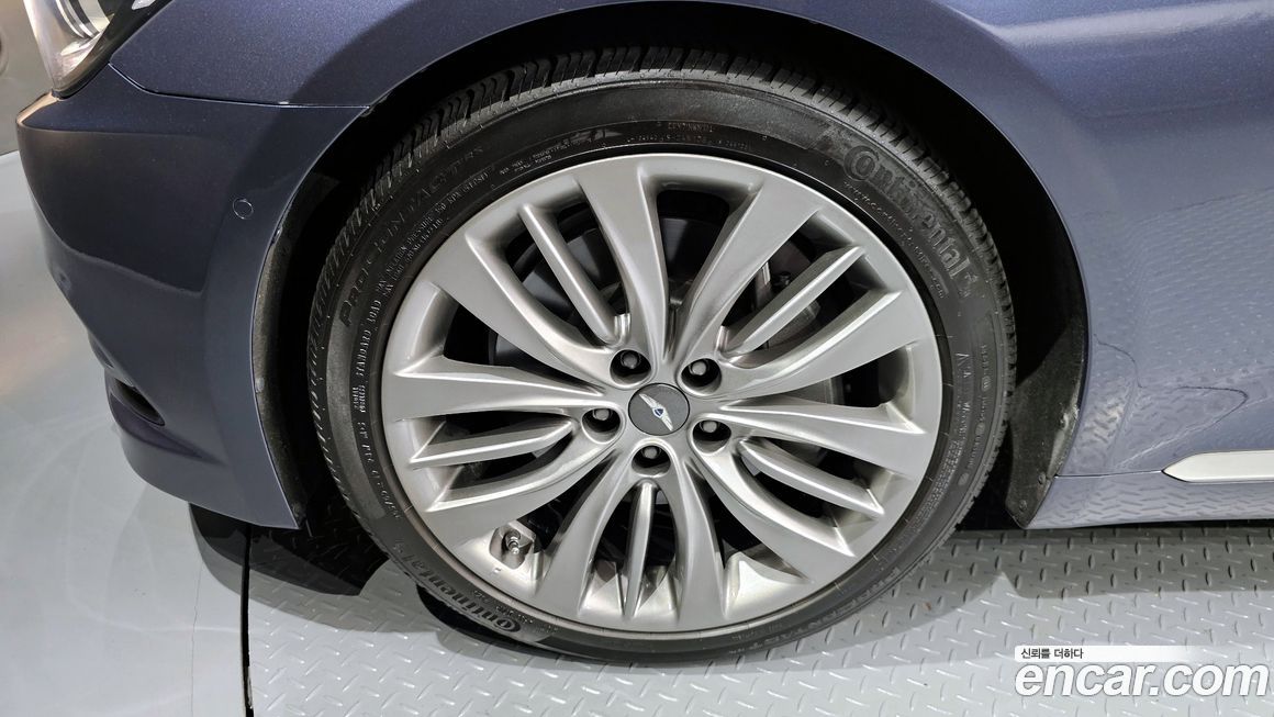 Hyundai Genesis 2016