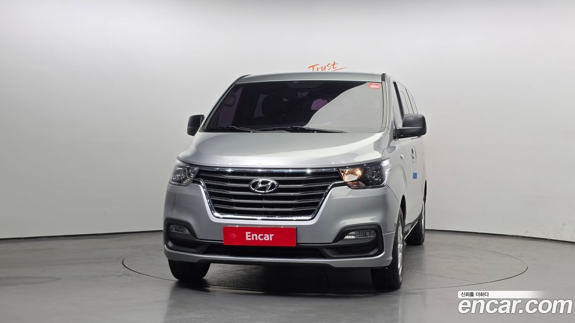 Hyundai Starex 2018