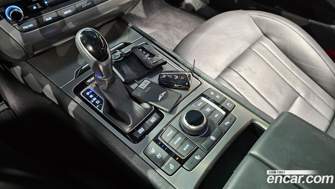 Hyundai Genesis 2016