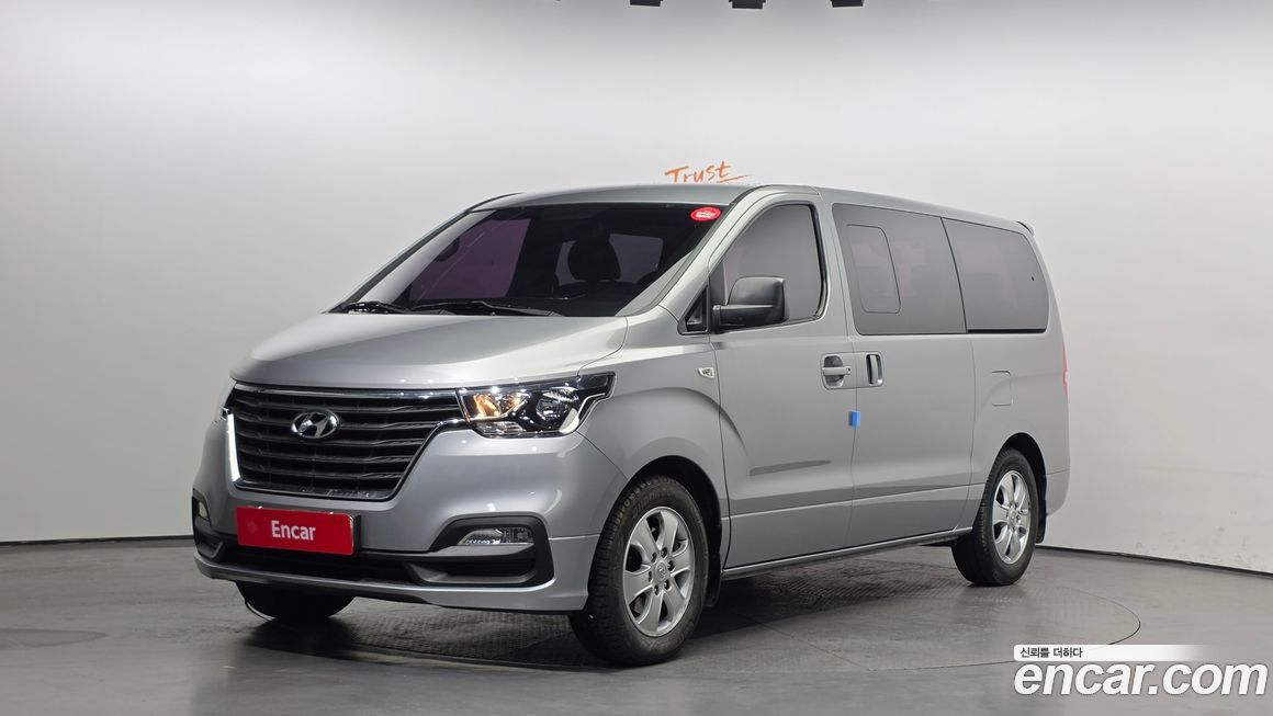 Hyundai Starex 2018