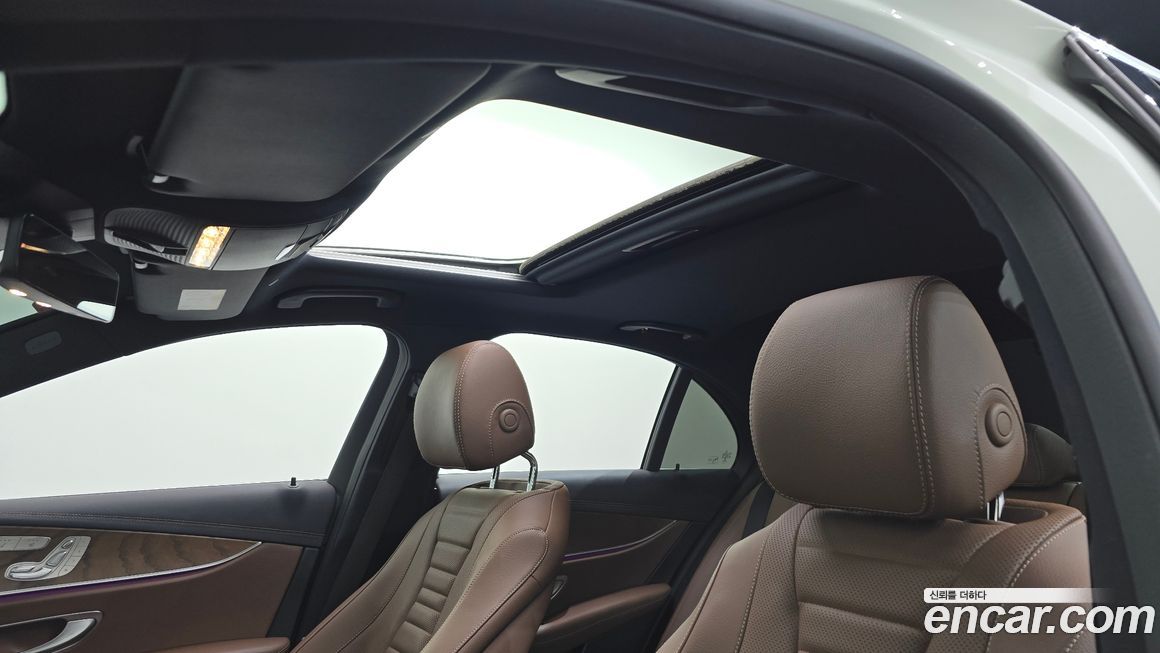 Mercedes-Benz E-Class 2021