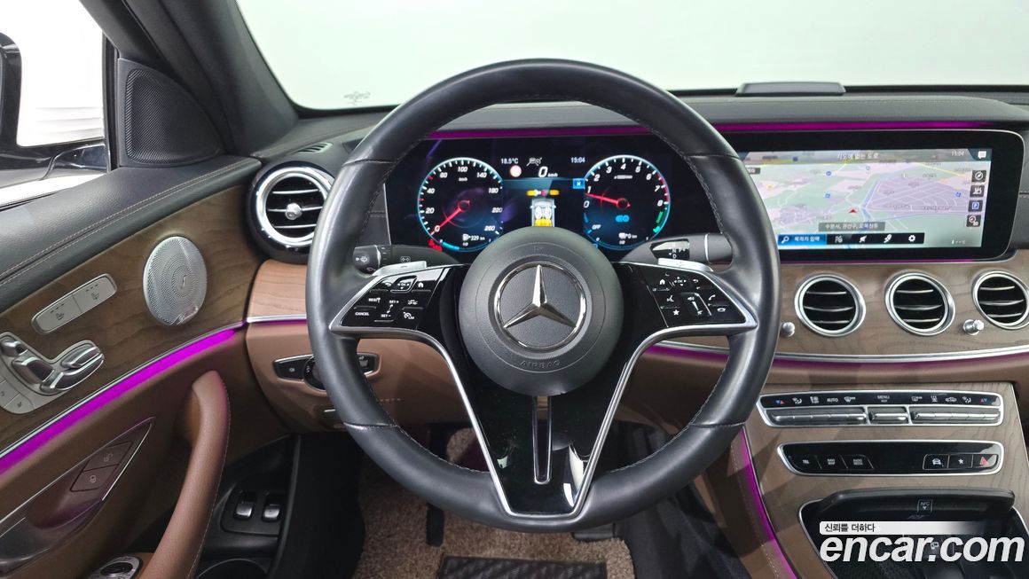 Mercedes-Benz E-Class 2021