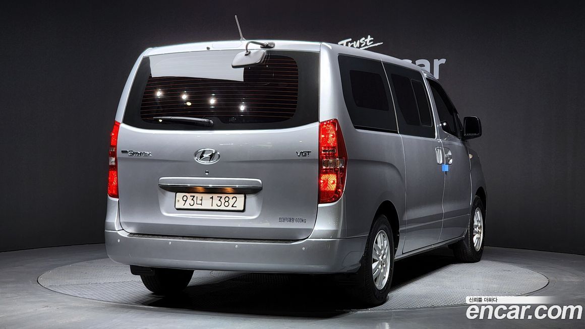 Hyundai Starex 2021