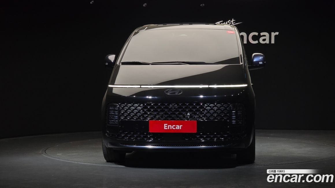 Hyundai Staria 2025