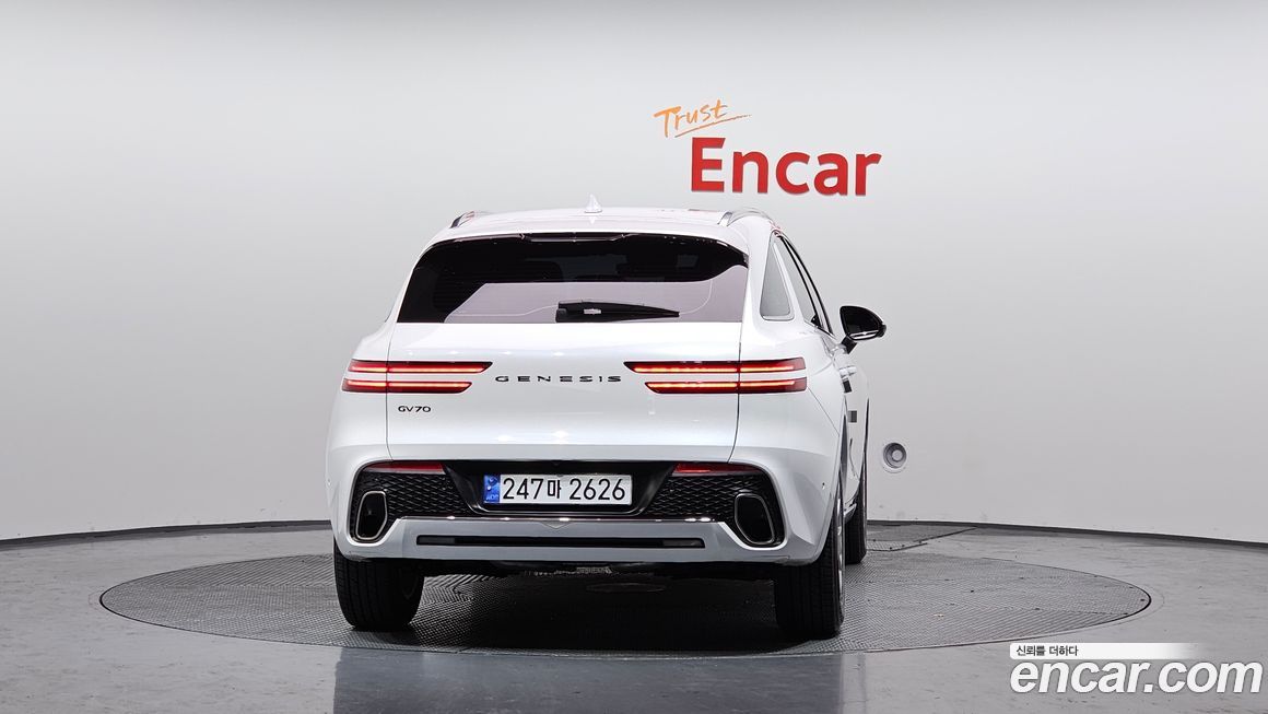 Genesis GV70 2024