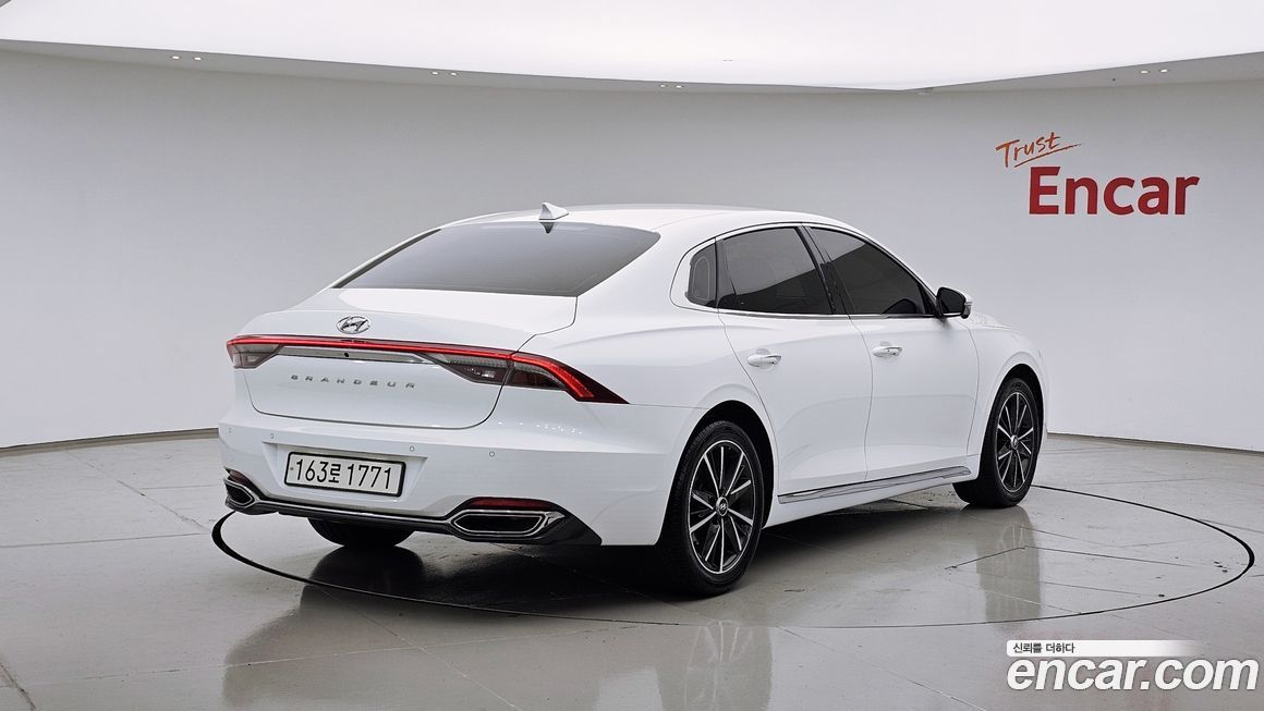 Hyundai Grandeur 2022