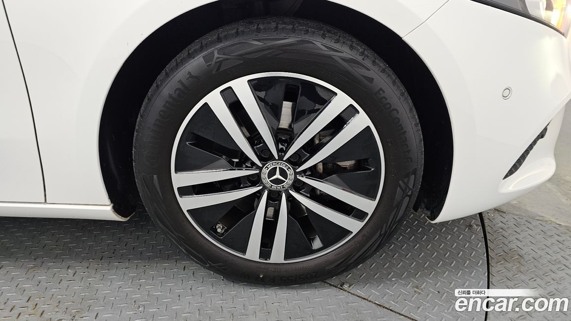 Mercedes-Benz A-Class 2023