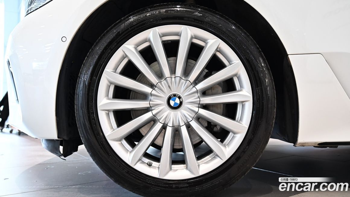 BMW Gran Turismo 2023