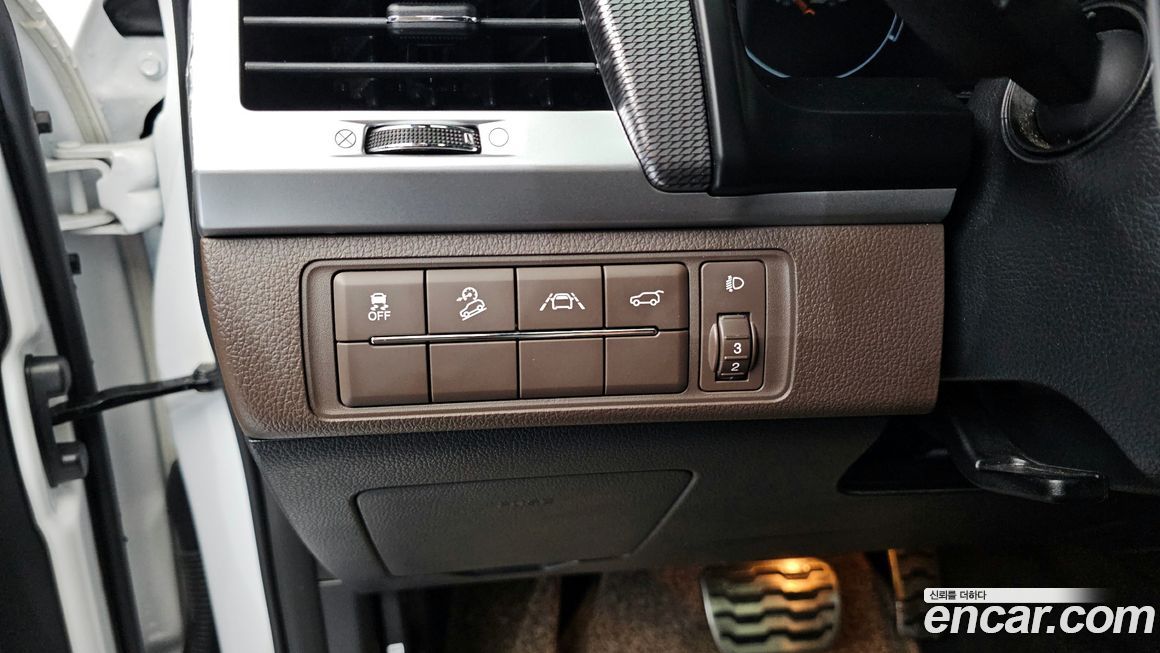 KG_Mobility_Ssangyong Rexton 2023