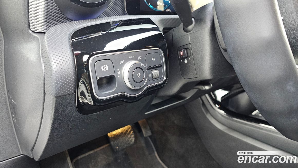 Mercedes-Benz A-Class 2023