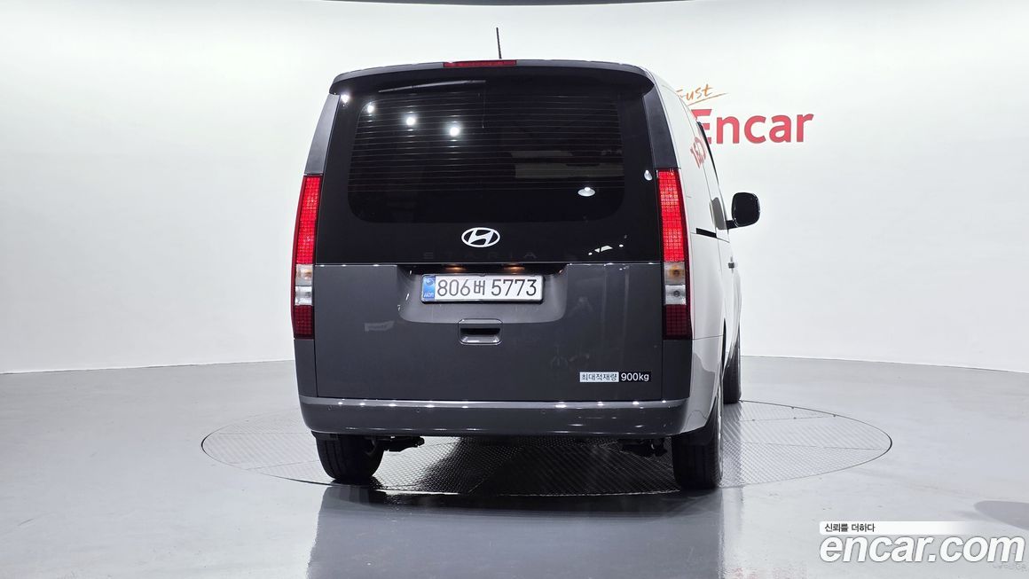 Hyundai Staria 2025