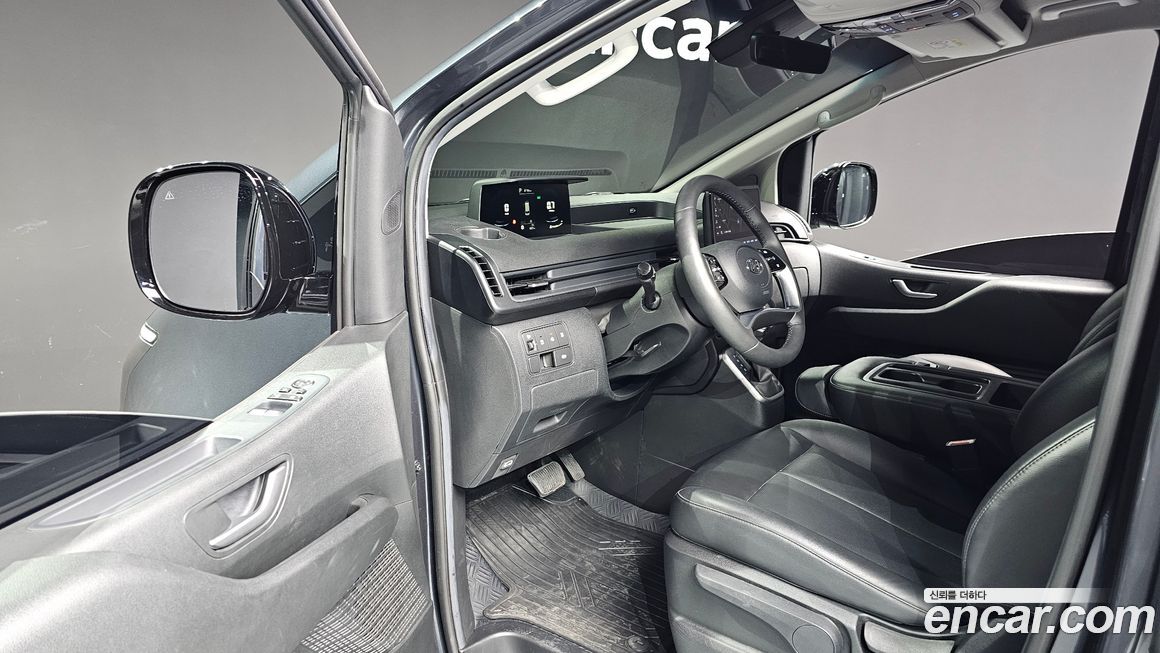 Hyundai Staria 2023