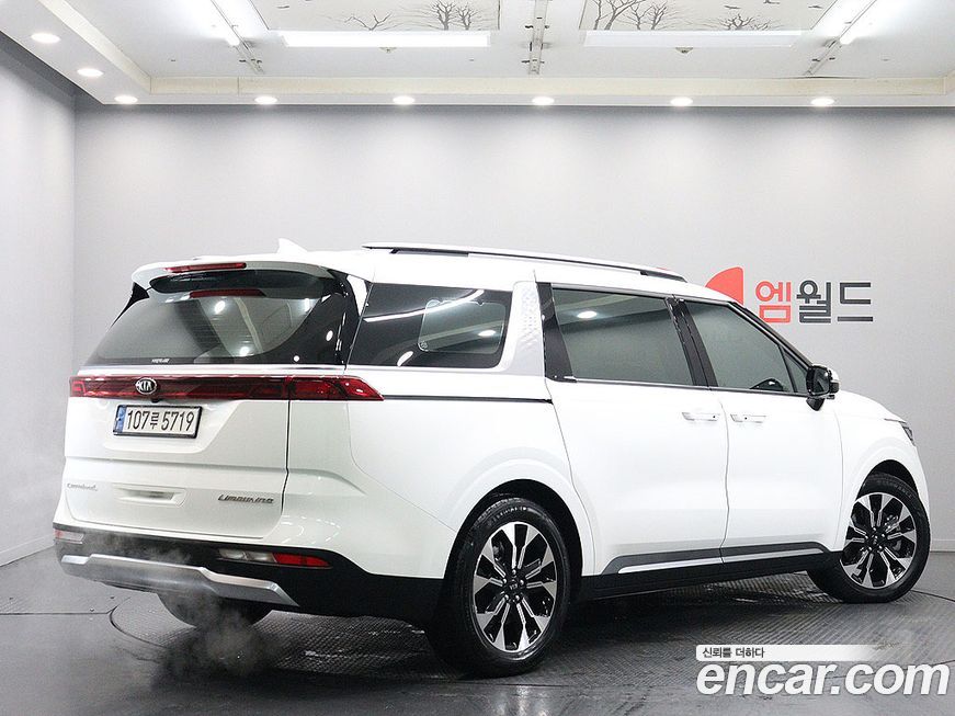 Kia Canival 2021