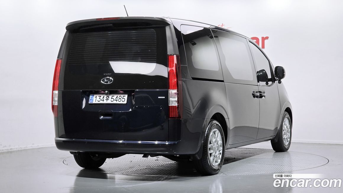 Hyundai Staria 2024