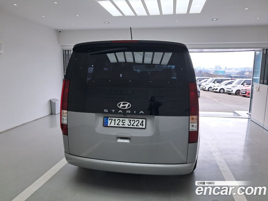 Hyundai Staria 2025