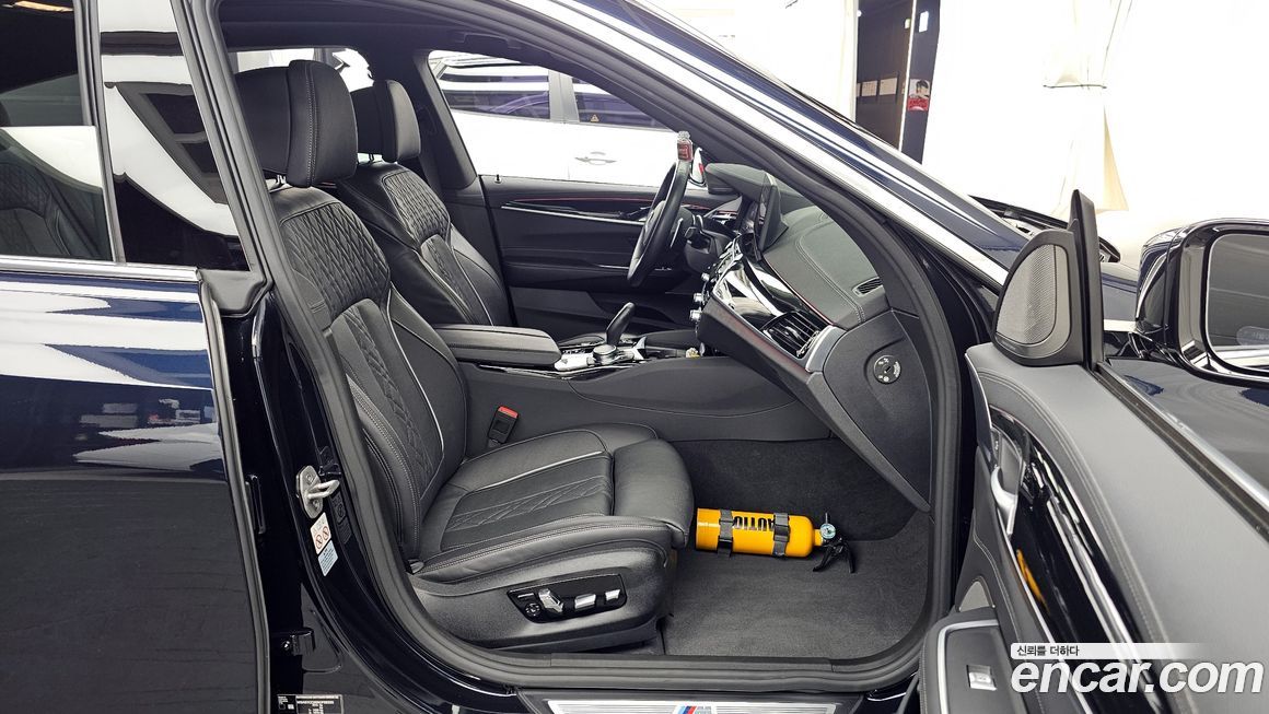 BMW Gran Turismo 2024