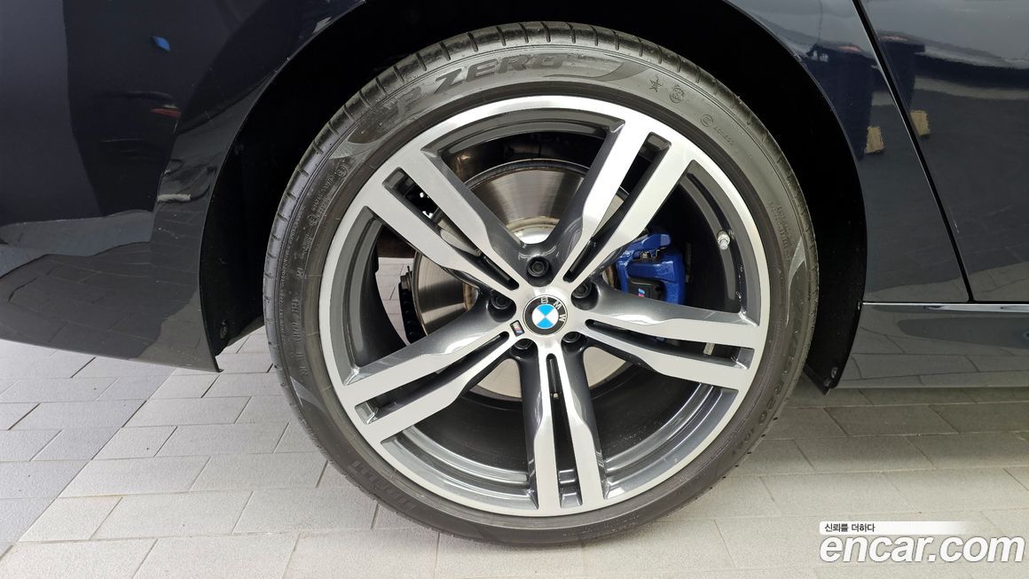 BMW Gran Turismo 2024