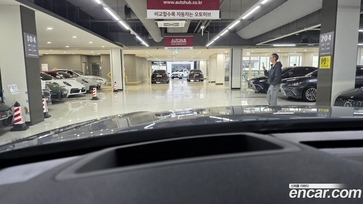 Land Rover Range Rover Velar 2024