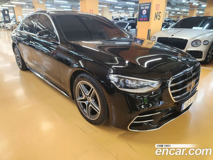 Mercedes-Benz S-Class 2021