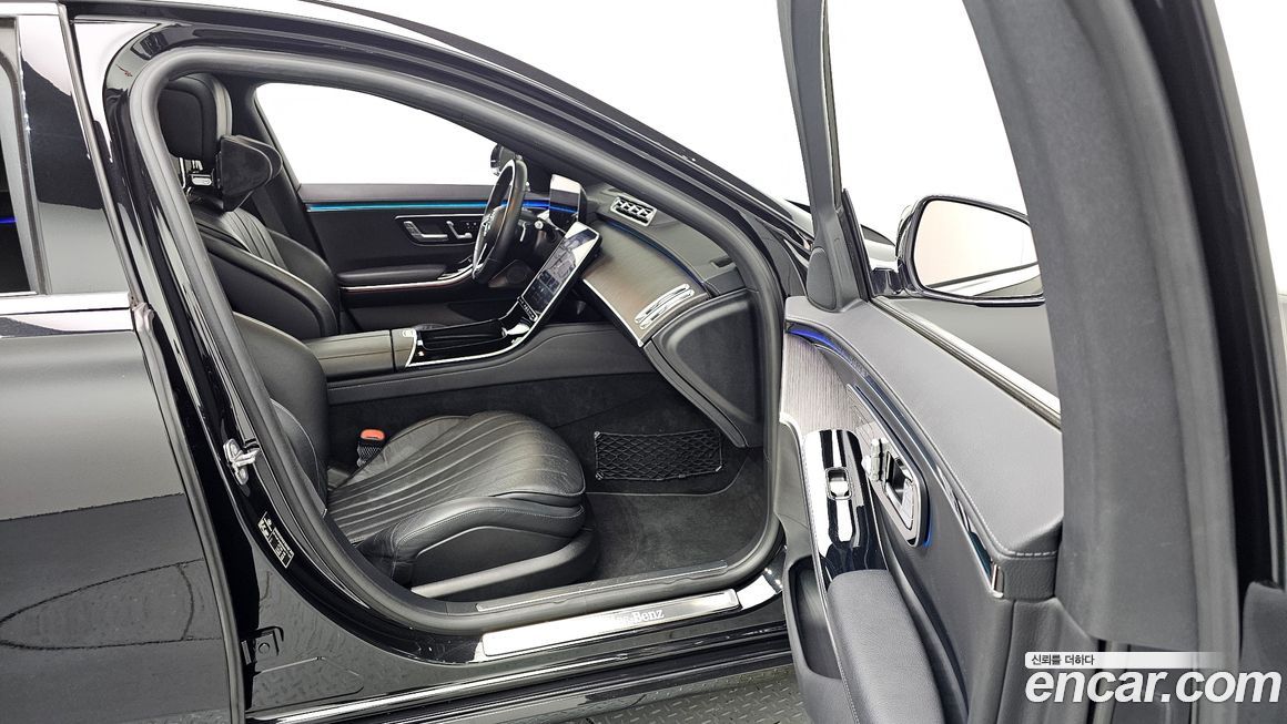 Mercedes-Benz S-Class 2021