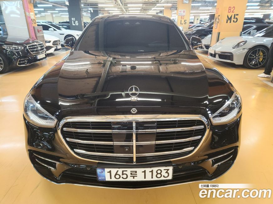 Mercedes-Benz S-Class 2021