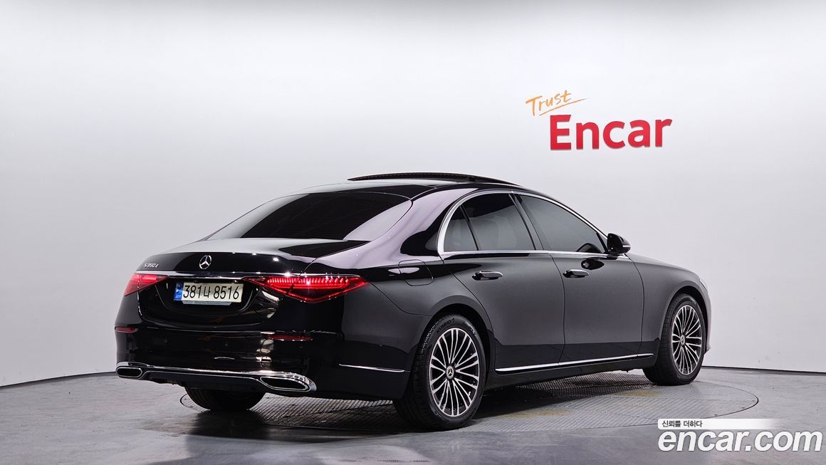 Mercedes-Benz S-Class 2021