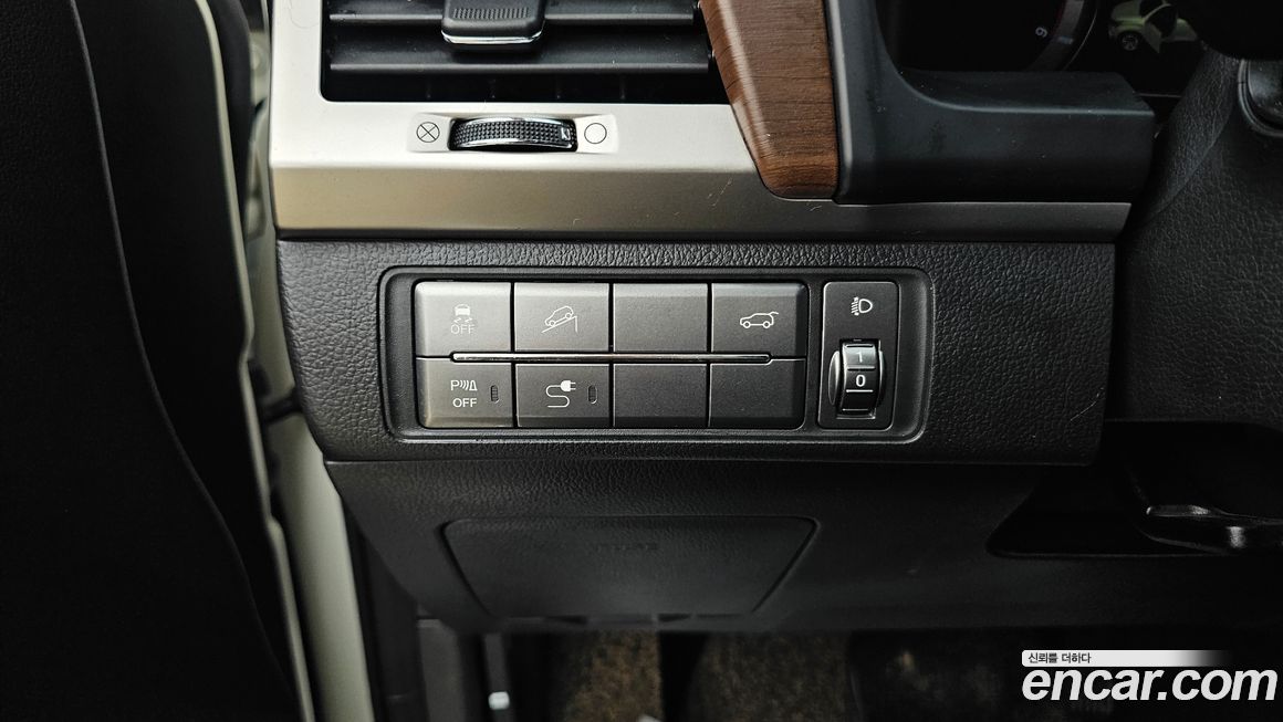 KG_Mobility_Ssangyong Rexton 2018