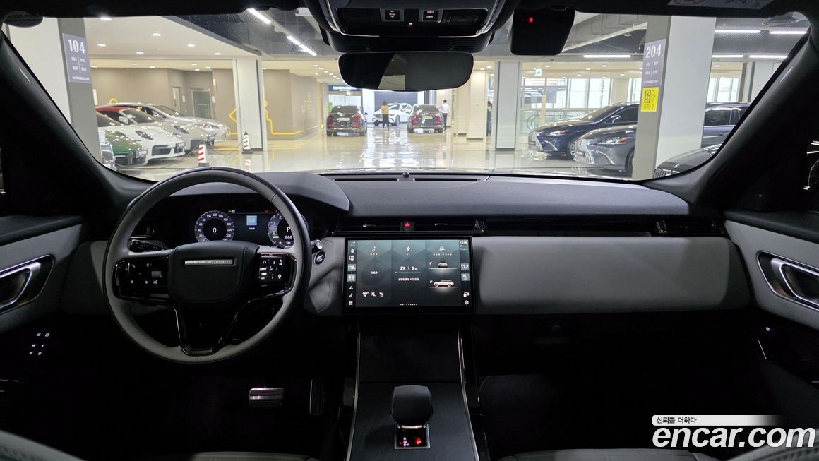 Land Rover Range Rover Velar 2024