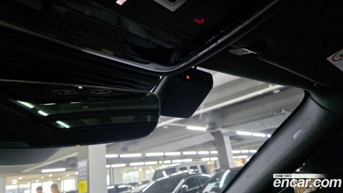 Land Rover Range Rover Velar 2024