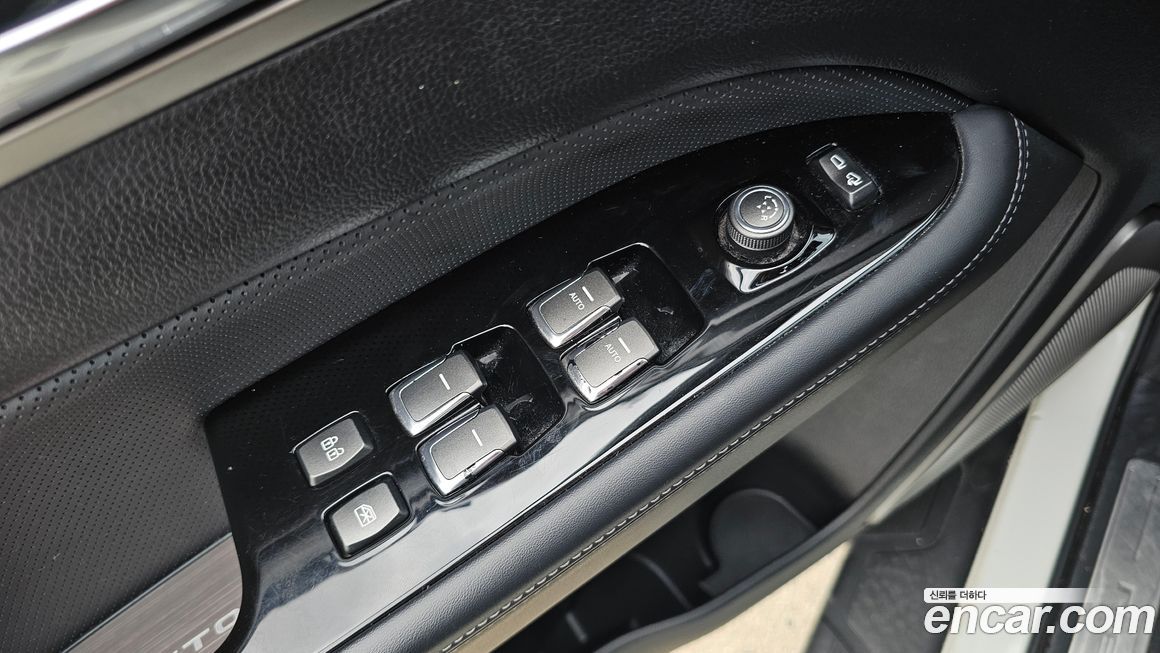 KG_Mobility_Ssangyong Rexton 2018