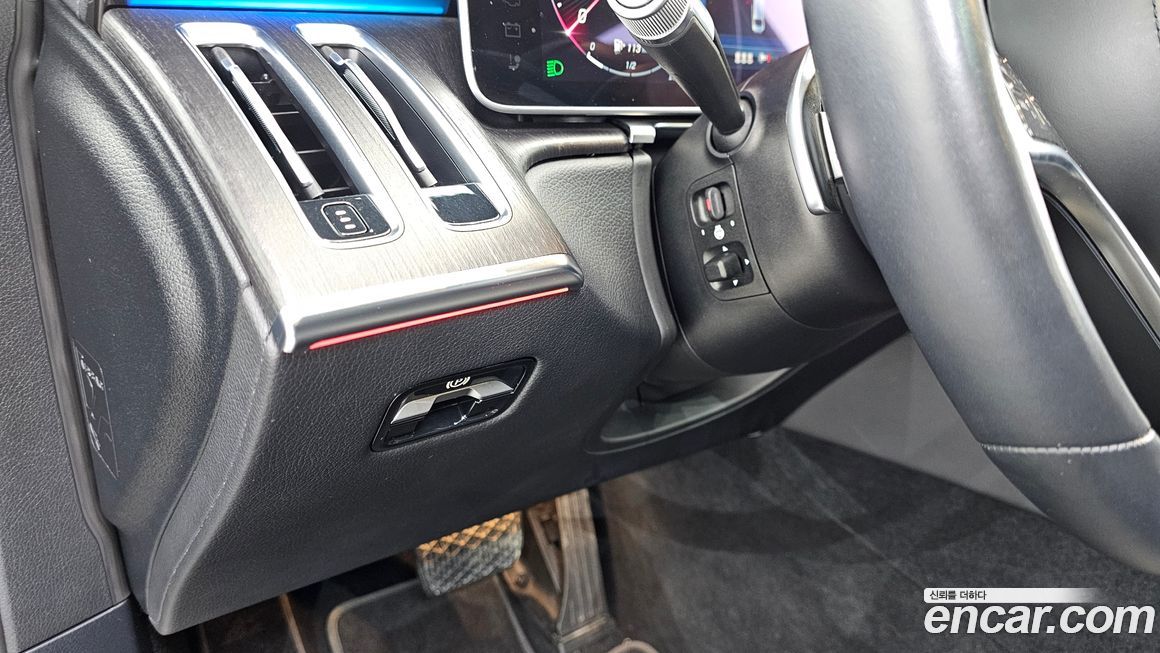 Mercedes-Benz S-Class 2021