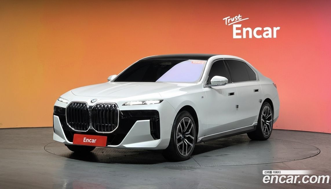 BMW 7-Series 2024
