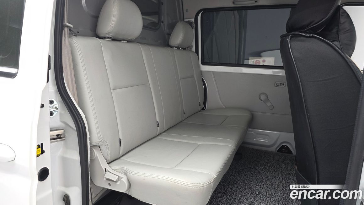 Xin yuan ET Van 2023