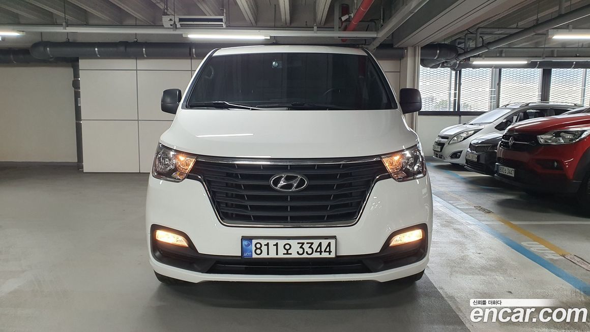 Hyundai Starex 2021