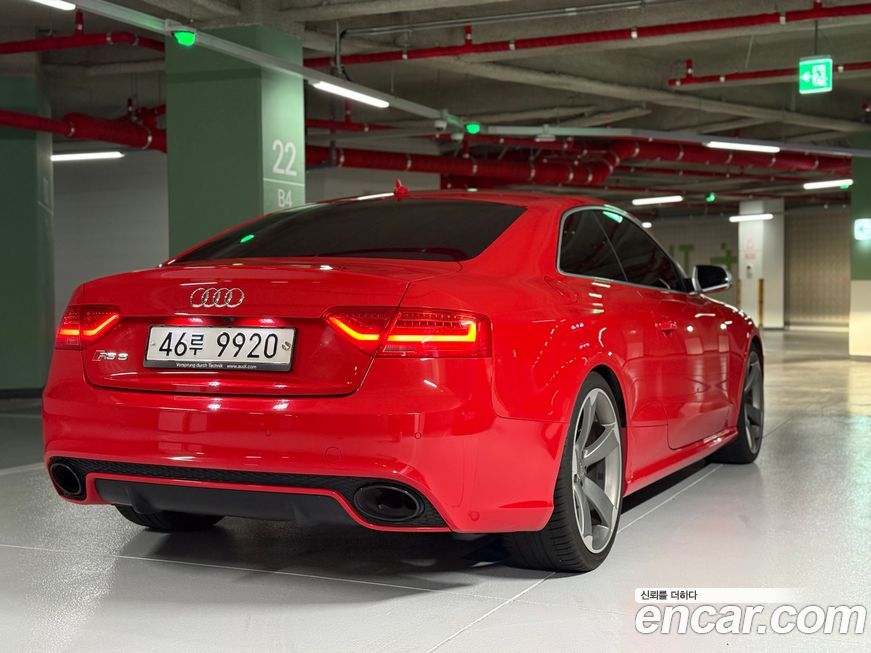 Audi RS5 2013