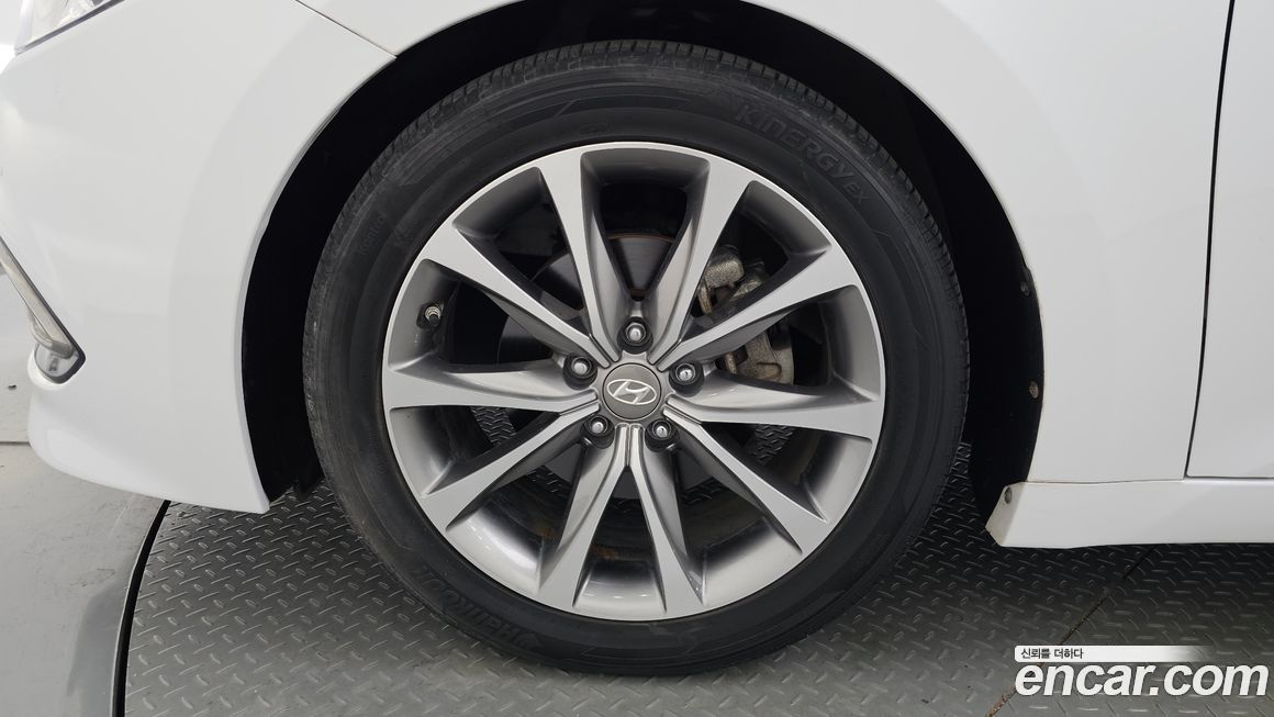 Hyundai Grandeur 2015