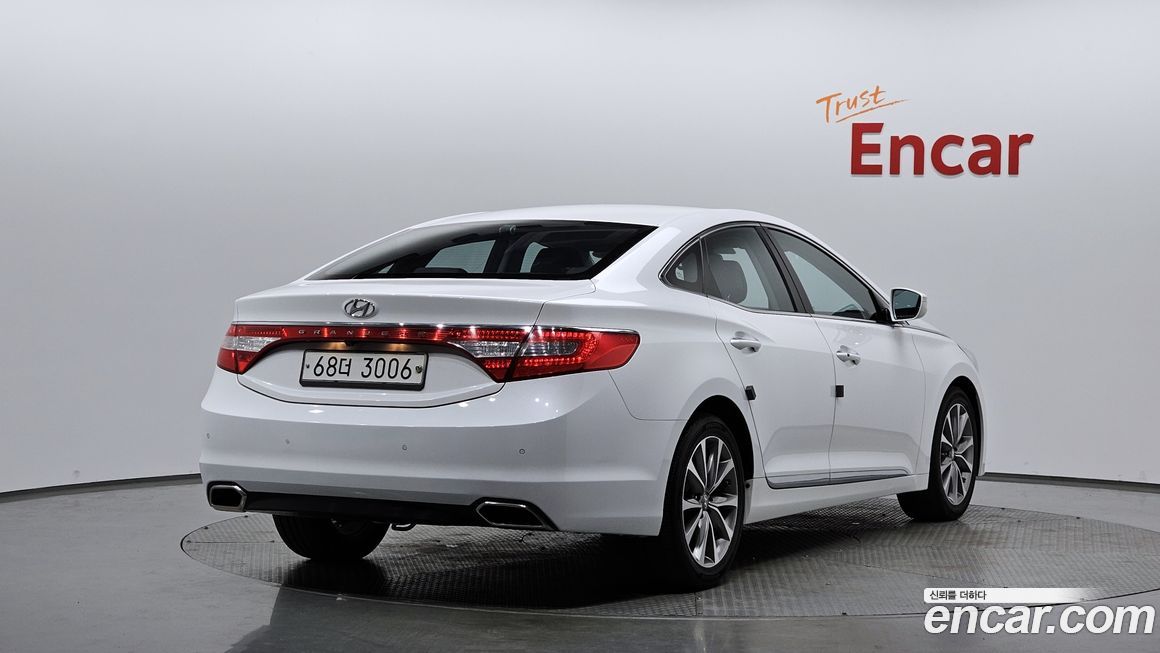 Hyundai Grandeur 2015
