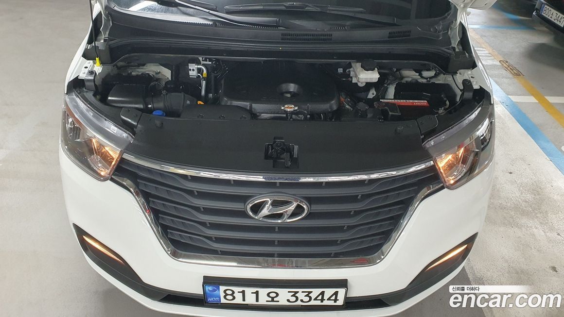 Hyundai Starex 2021
