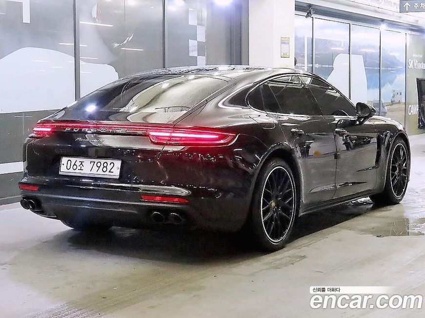 Porsche Panamera 2019