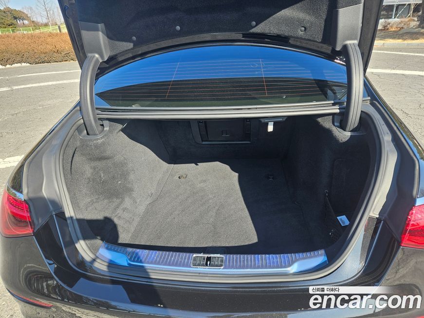 Mercedes-Benz S-Class 2022