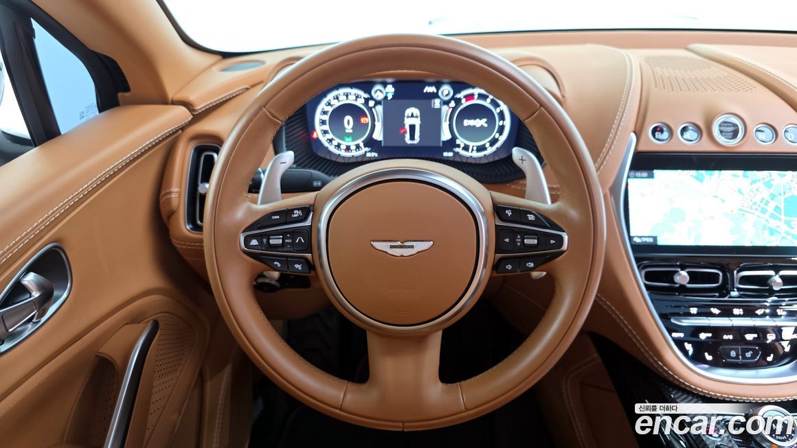 Astonmartin DBX 2023
