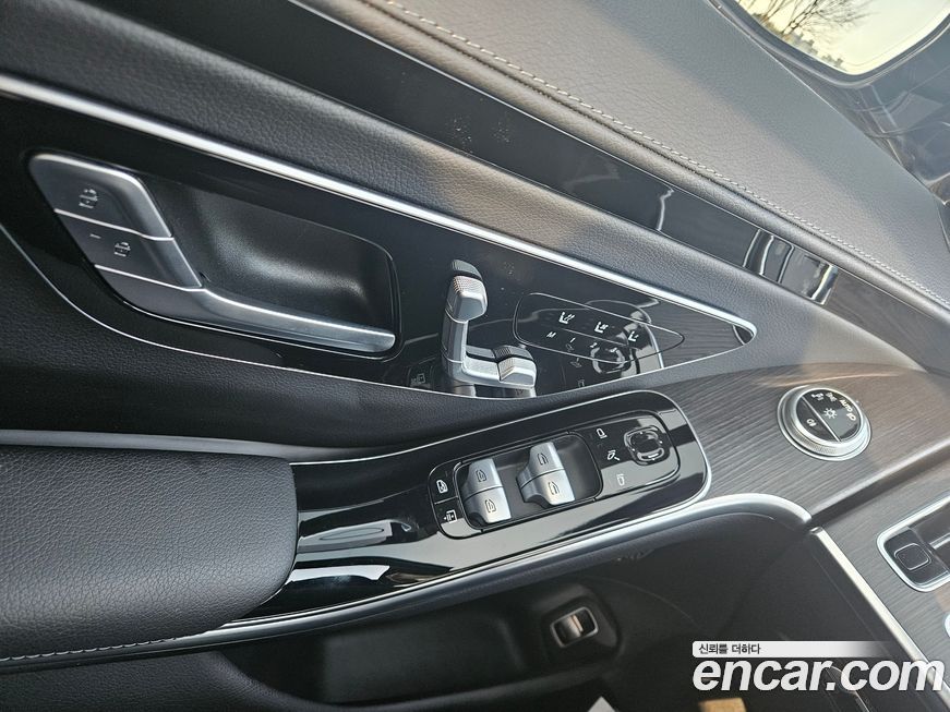 Mercedes-Benz S-Class 2022