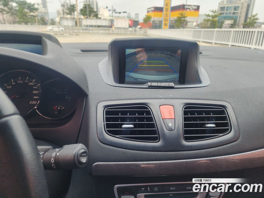 Renault-KoreaSamsung SM3 2011